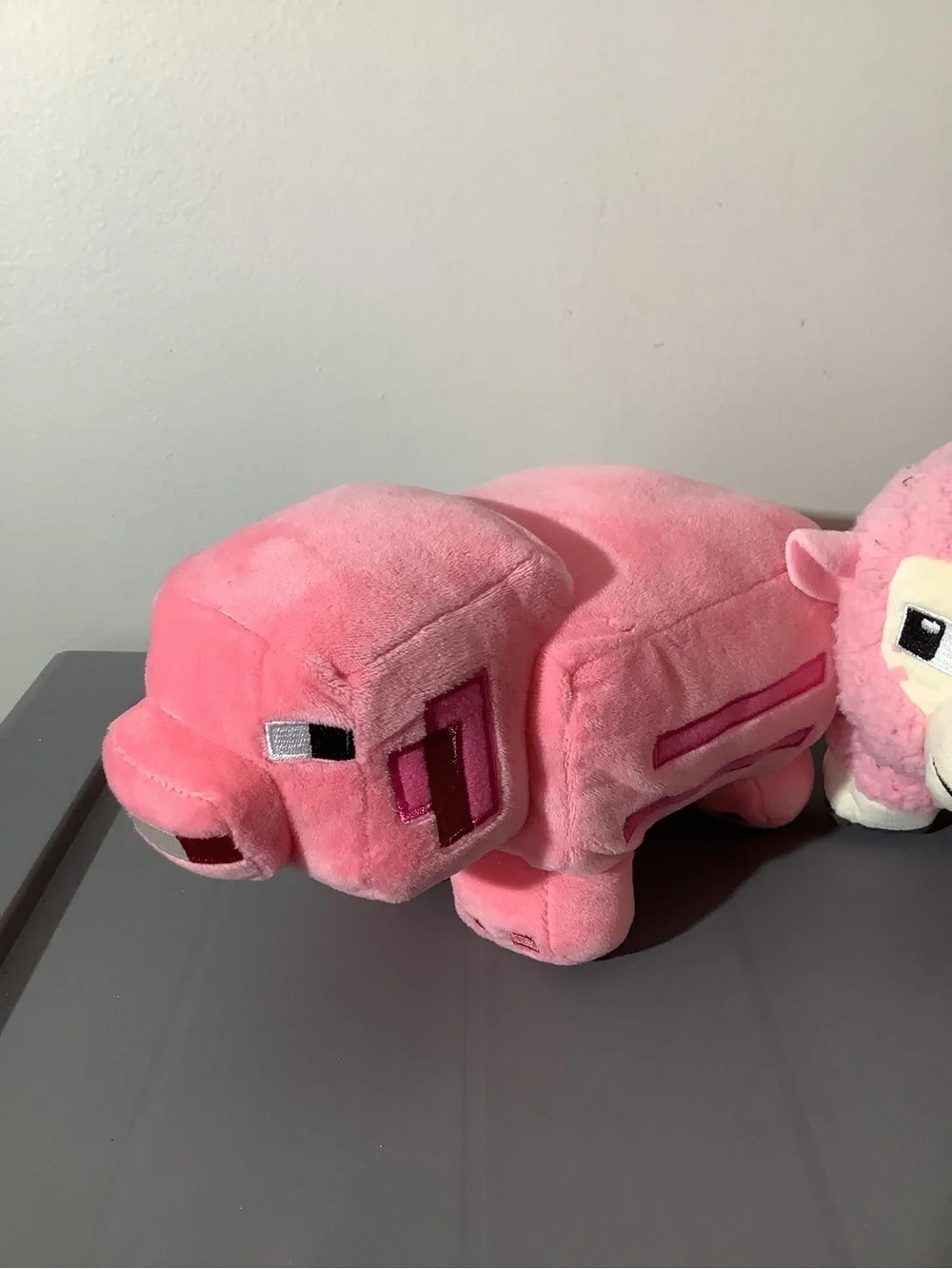 Minecraft set of Pink Pig Plush Toy - Pink